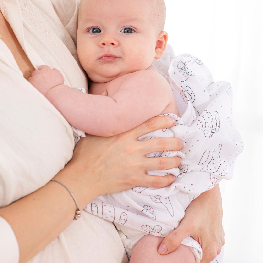 Bisoo Baby Muslin Squares | Ultra Soft Bamboo & Cotton | 70x70cm | Your Everyday Lifesaver